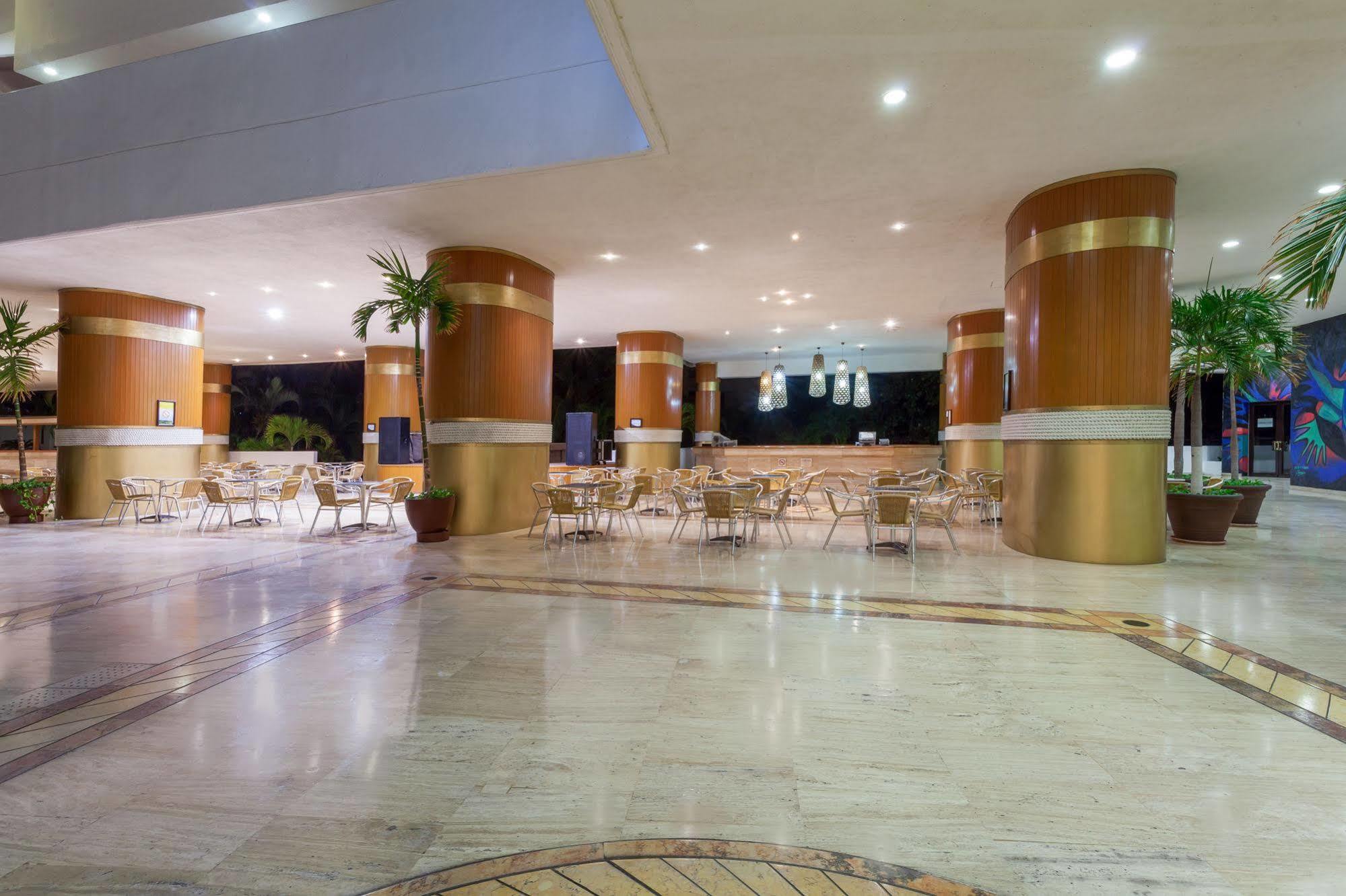 Golden Inclusive By Gran Plaza Hotel אקפולקו מראה חיצוני תמונה