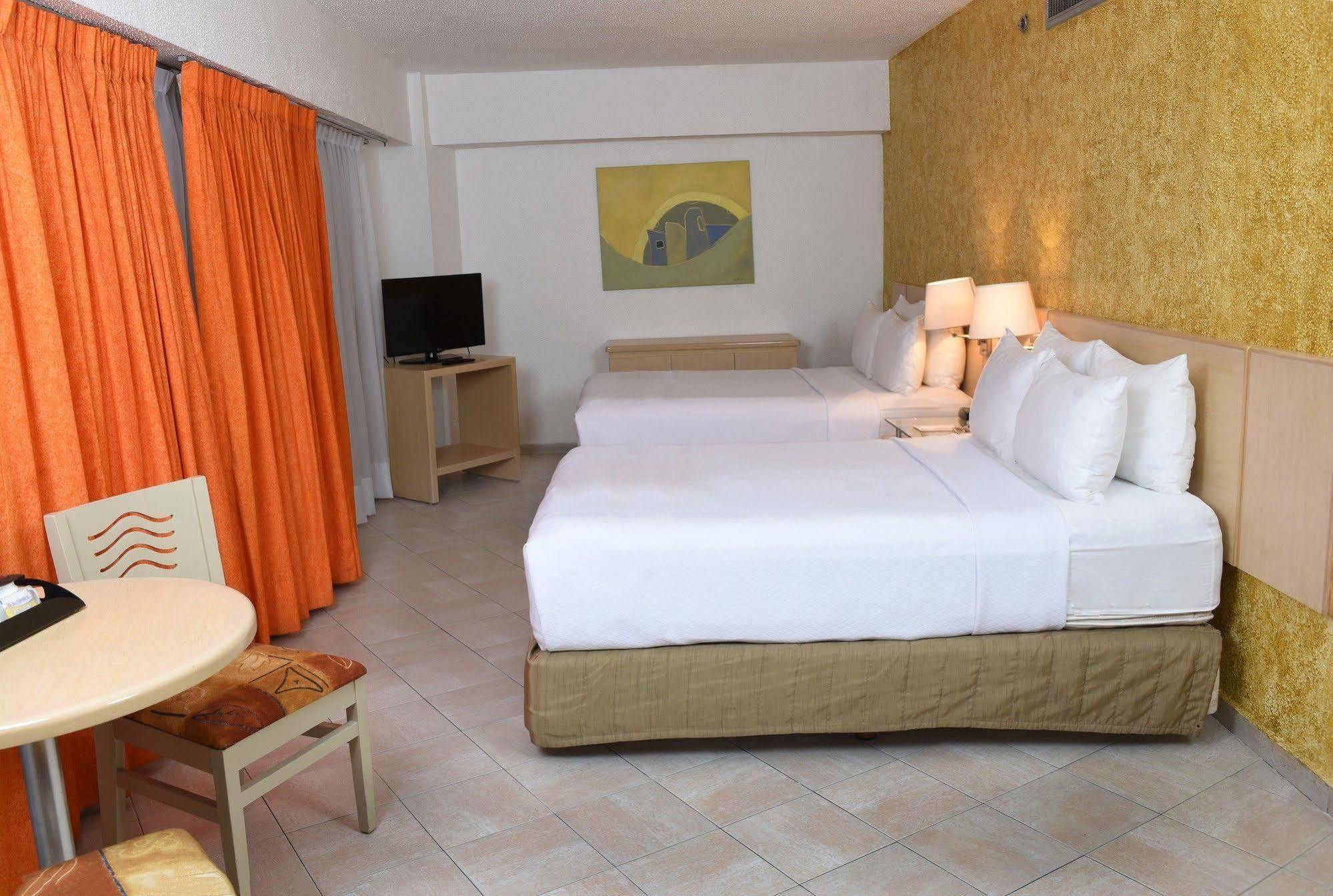 Golden Inclusive By Gran Plaza Hotel אקפולקו מראה חיצוני תמונה